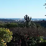 Retiro Da Janela Bed & Breakfast