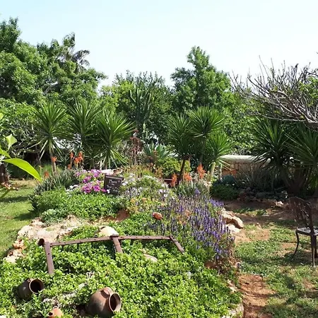 לינה וארוחת בוקר Retiro Da Janela 4*