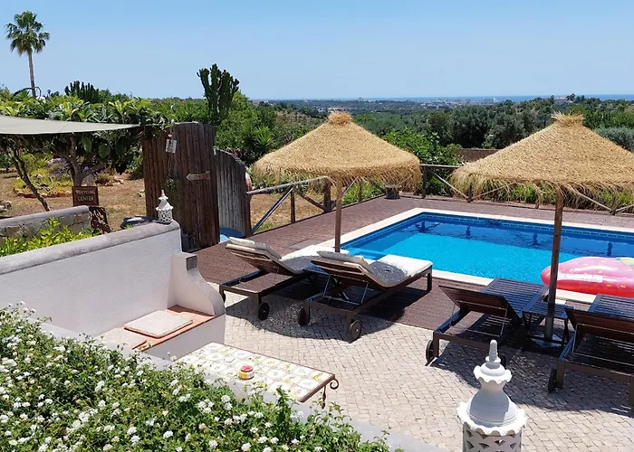 Retiro Da Janela Bed & Breakfast