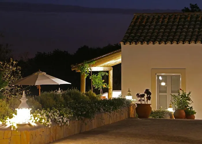 Retiro Da Janela Bed & Breakfast 4*