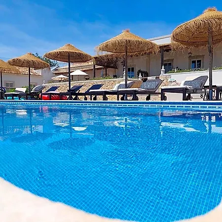 Retiro Da Janela Oda ve Kahvaltı Boliqueime
