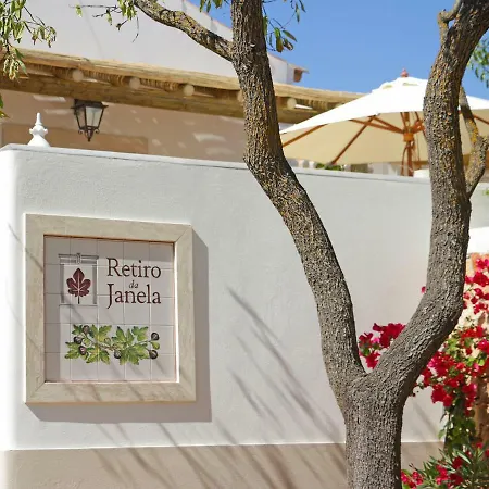 Oda ve Kahvaltı Retiro Da Janela 4*